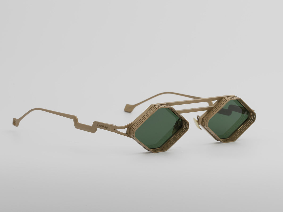 Auryon — Gold / Green
