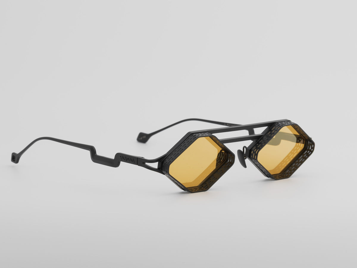 Auryon — Black / Orange