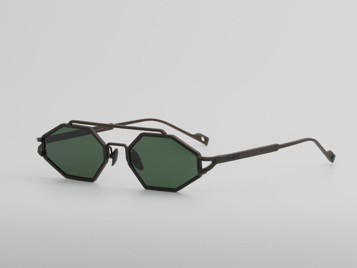 Ozyron — Brushed Gold / Green