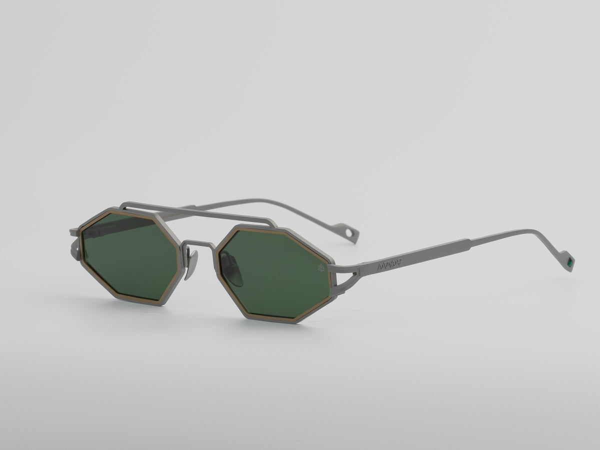 Ozyron — Silver / Green