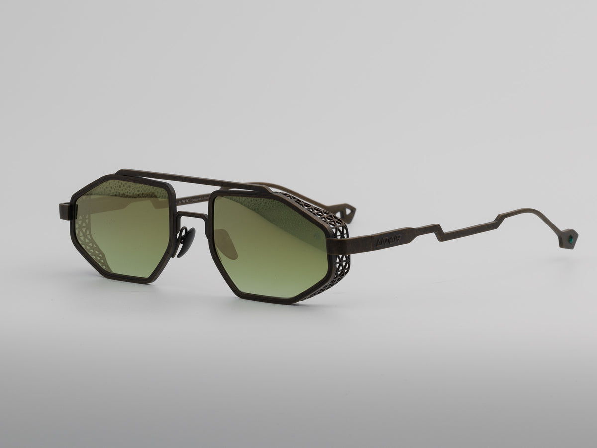 Taurys — Brushed Gold / Money Green